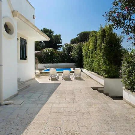 Country Pool House